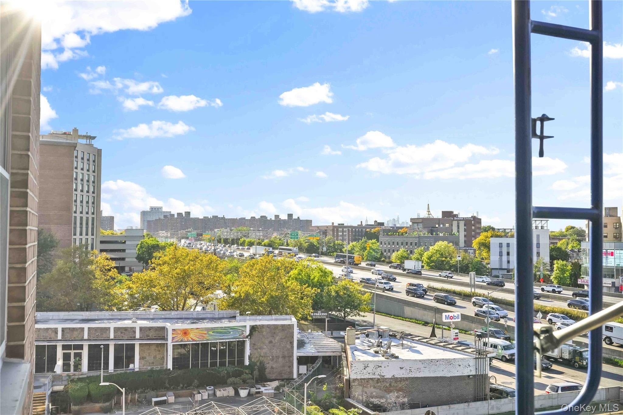 6120 Grand Central Parkway Unit: B605 thumbnail 21