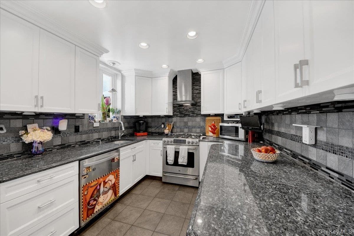 2544 Lurting Avenue thumbnail 10