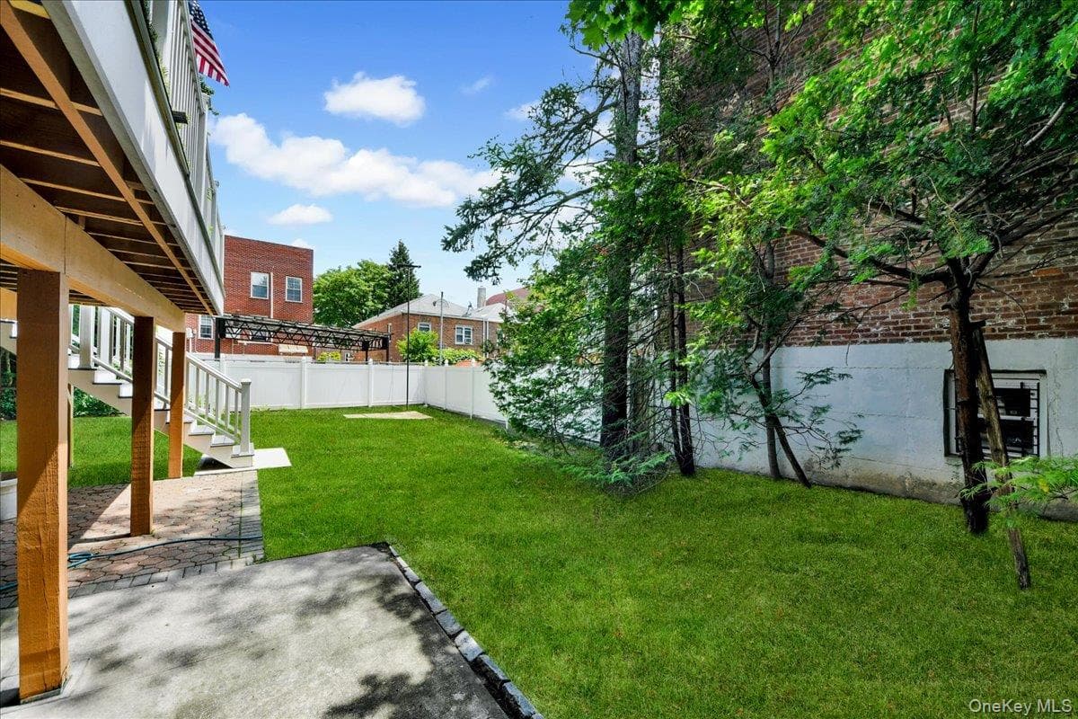 2544 Lurting Avenue thumbnail 6