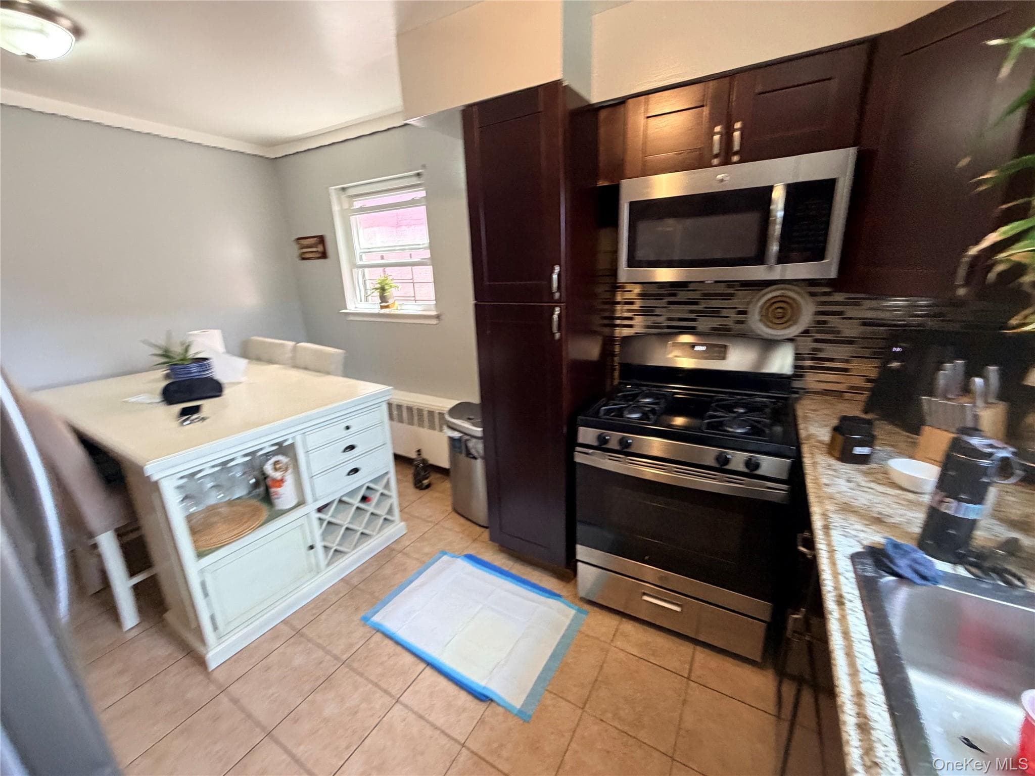 1849 White Plains Road thumbnail 22
