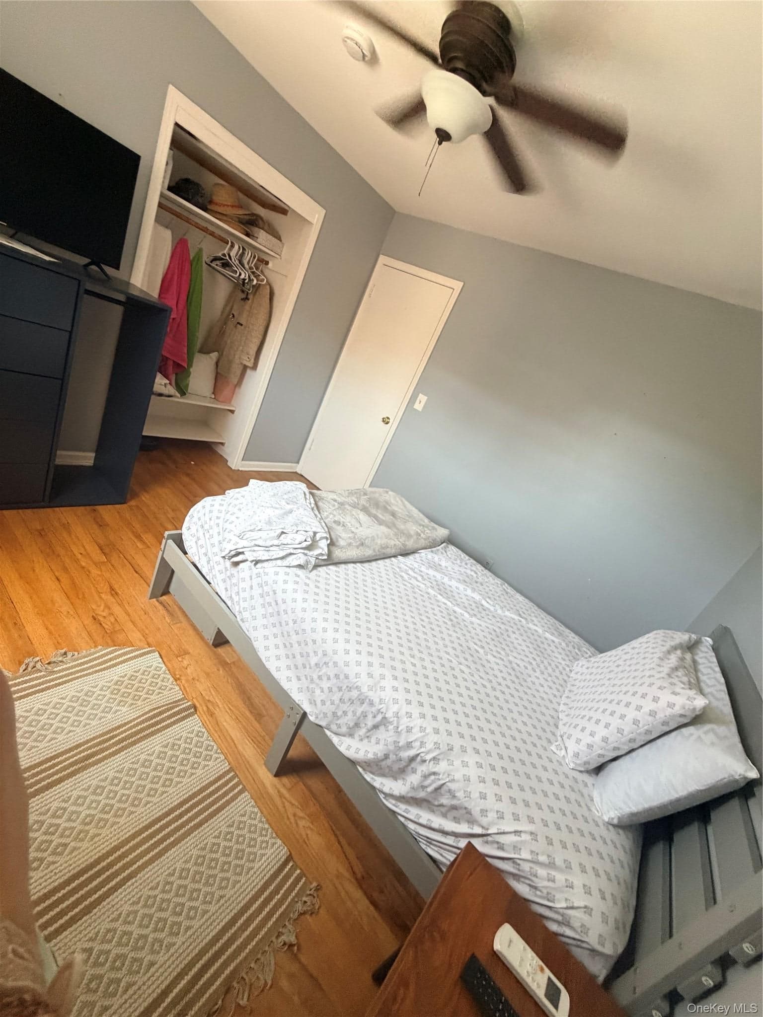 1849 White Plains Road thumbnail 17