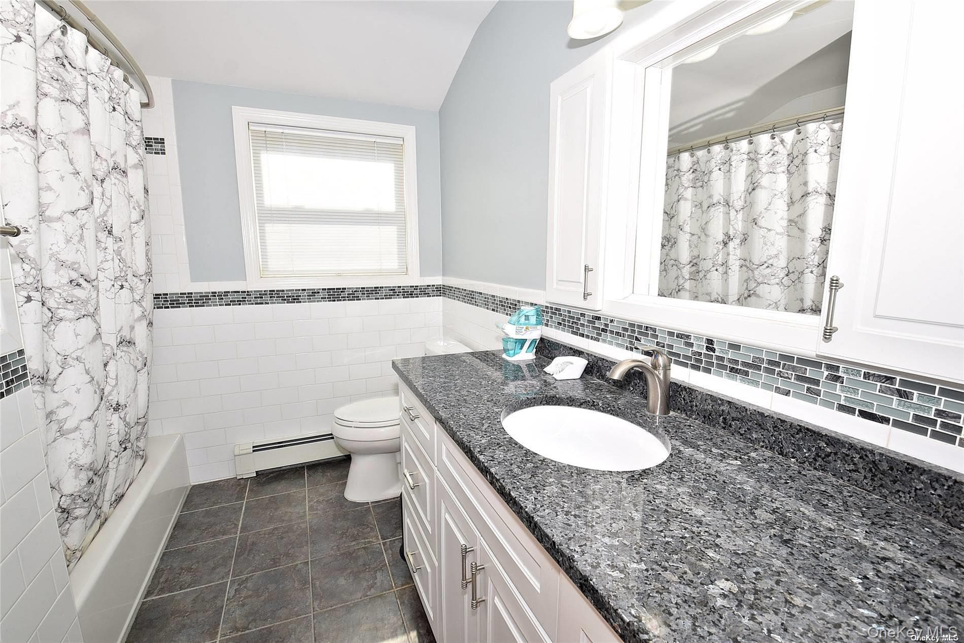 203 Chelsea Avenue thumbnail 6
