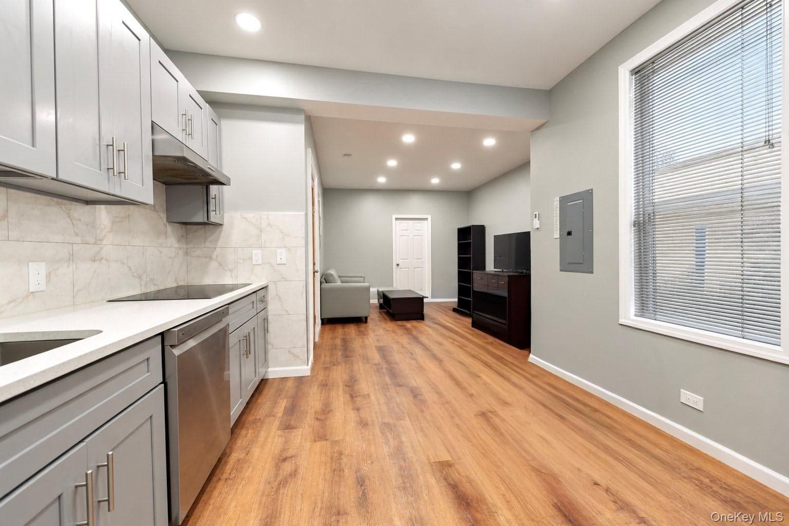 1855 Gleason Avenue thumbnail 27