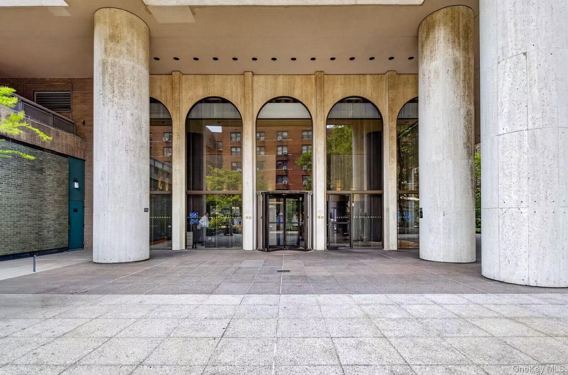 60 E 8th Street Unit: 18G, New York (manhattan)