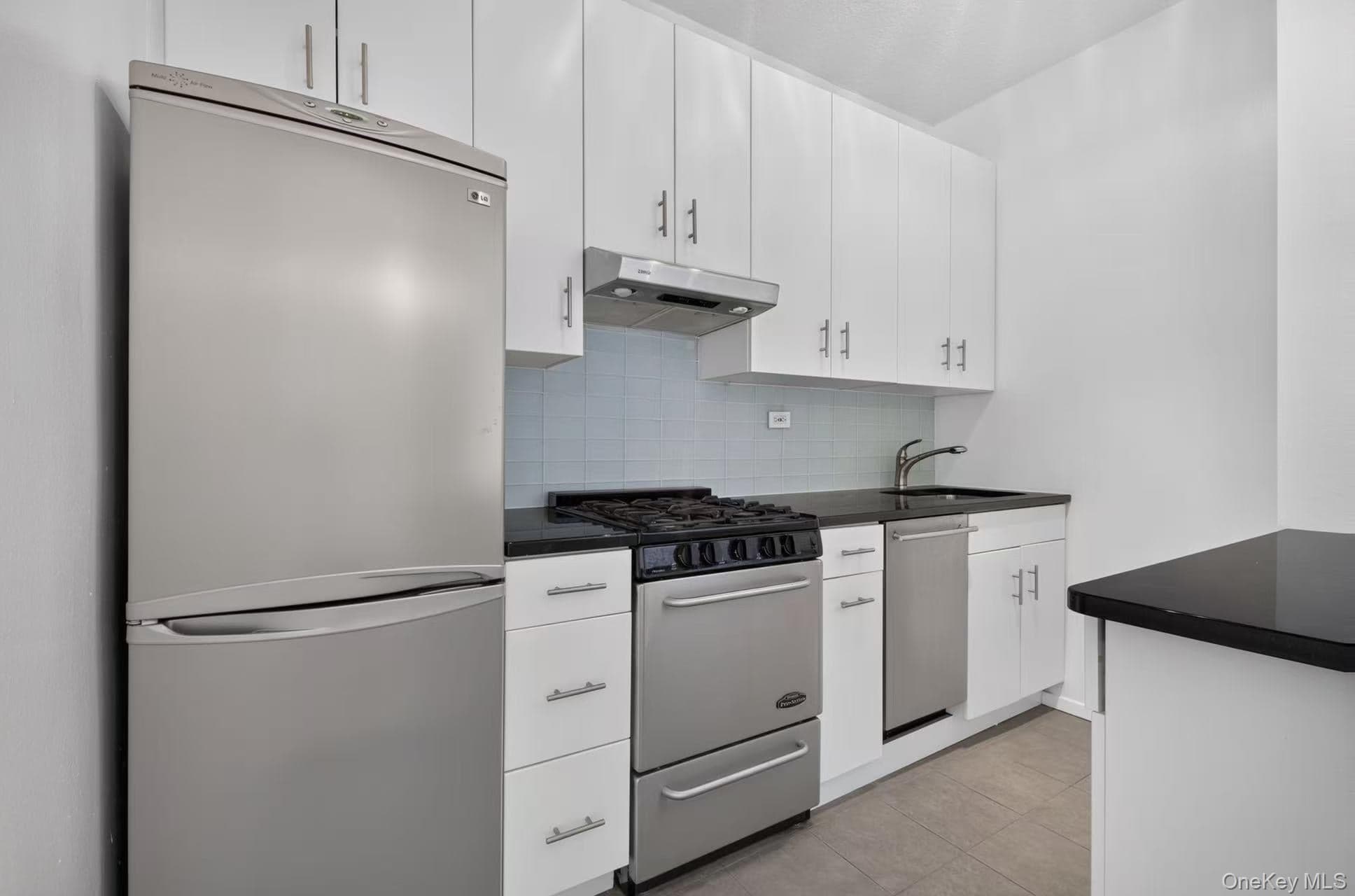 60 E 8th Street Unit: 18G thumbnail 8