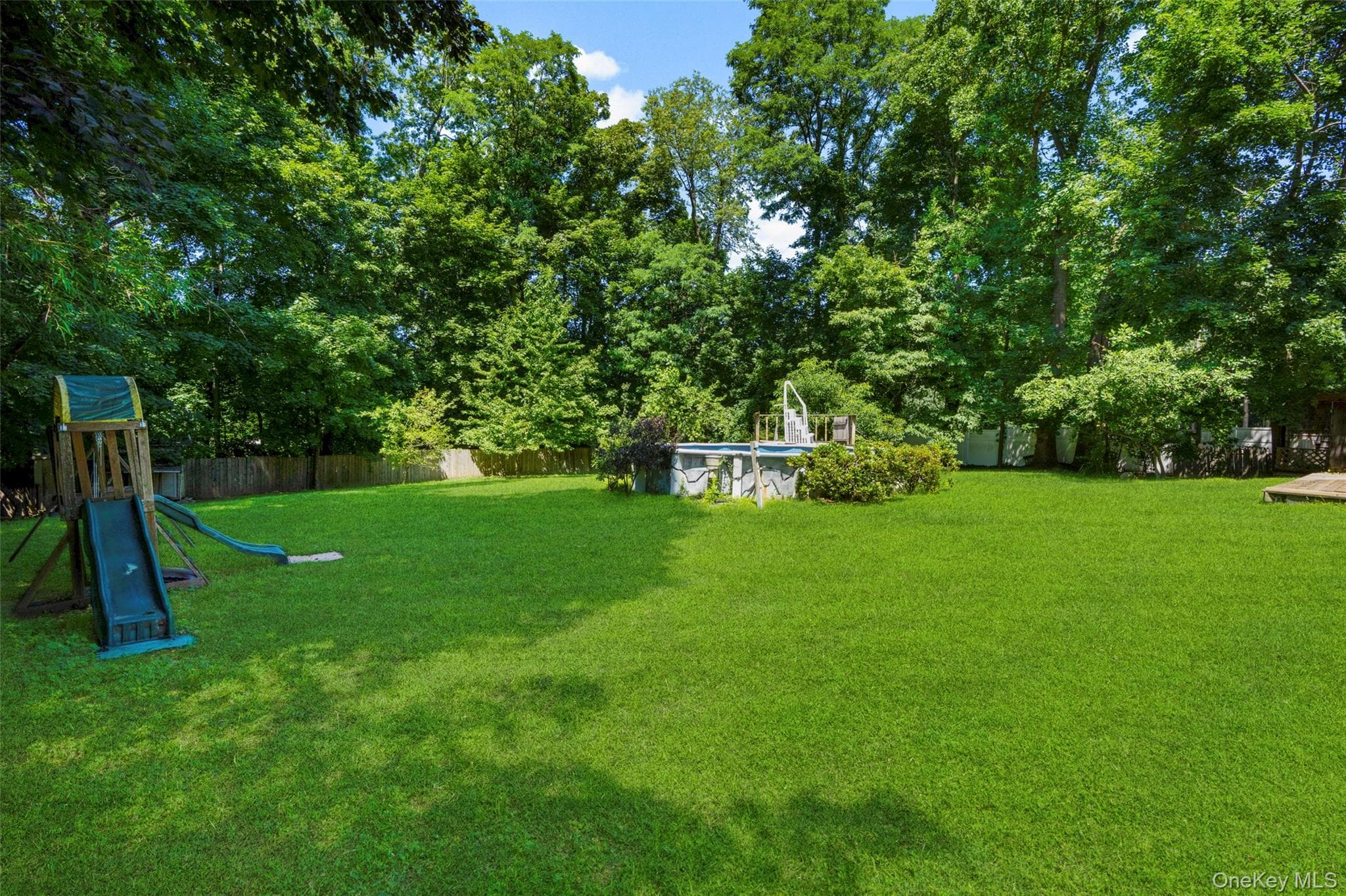 208 Woodhampton Drive thumbnail 31