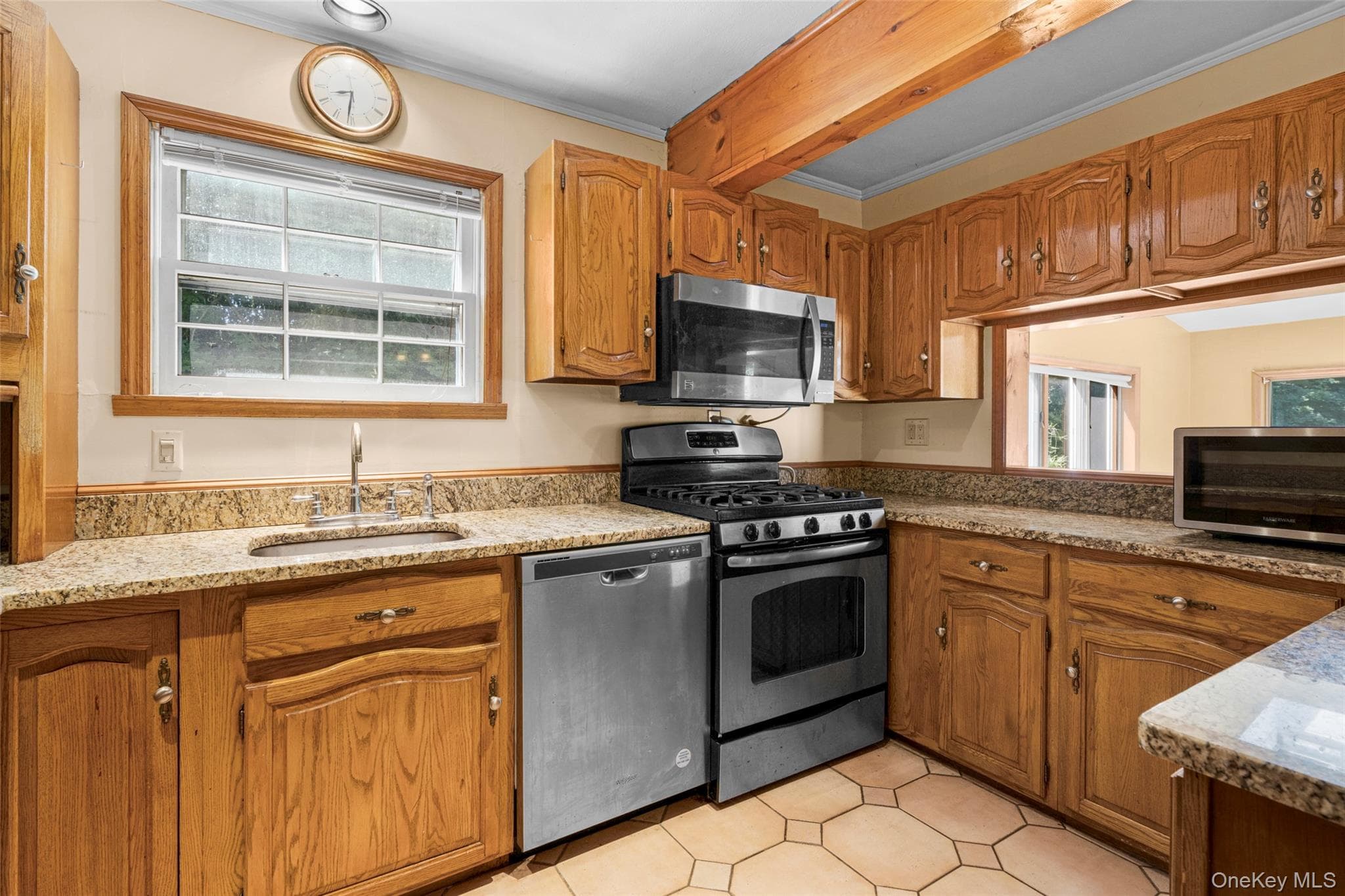 208 Woodhampton Drive thumbnail 7