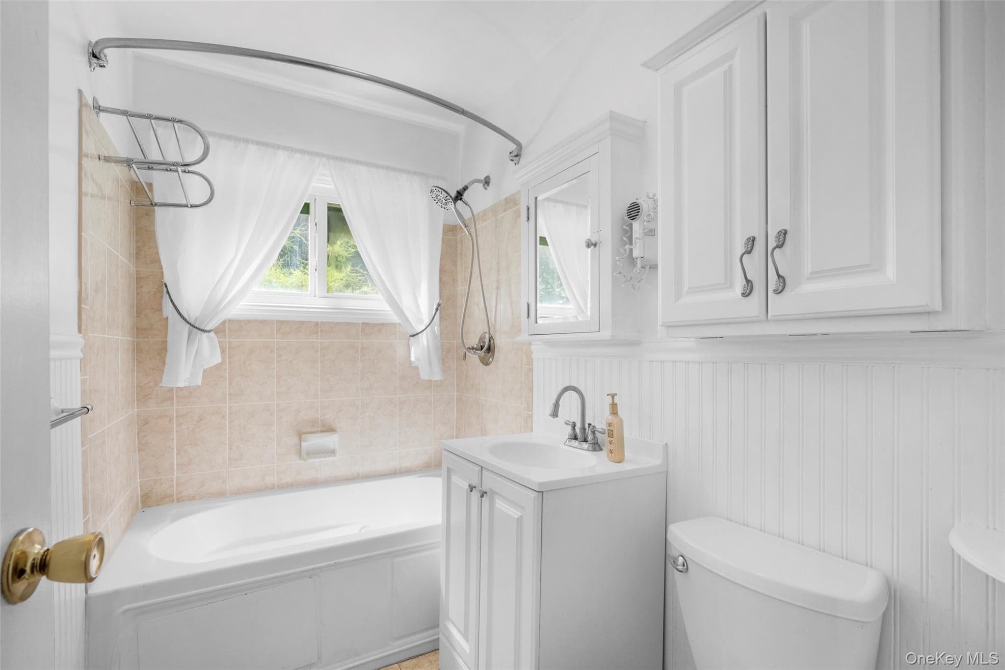 208 Woodhampton Drive thumbnail 17