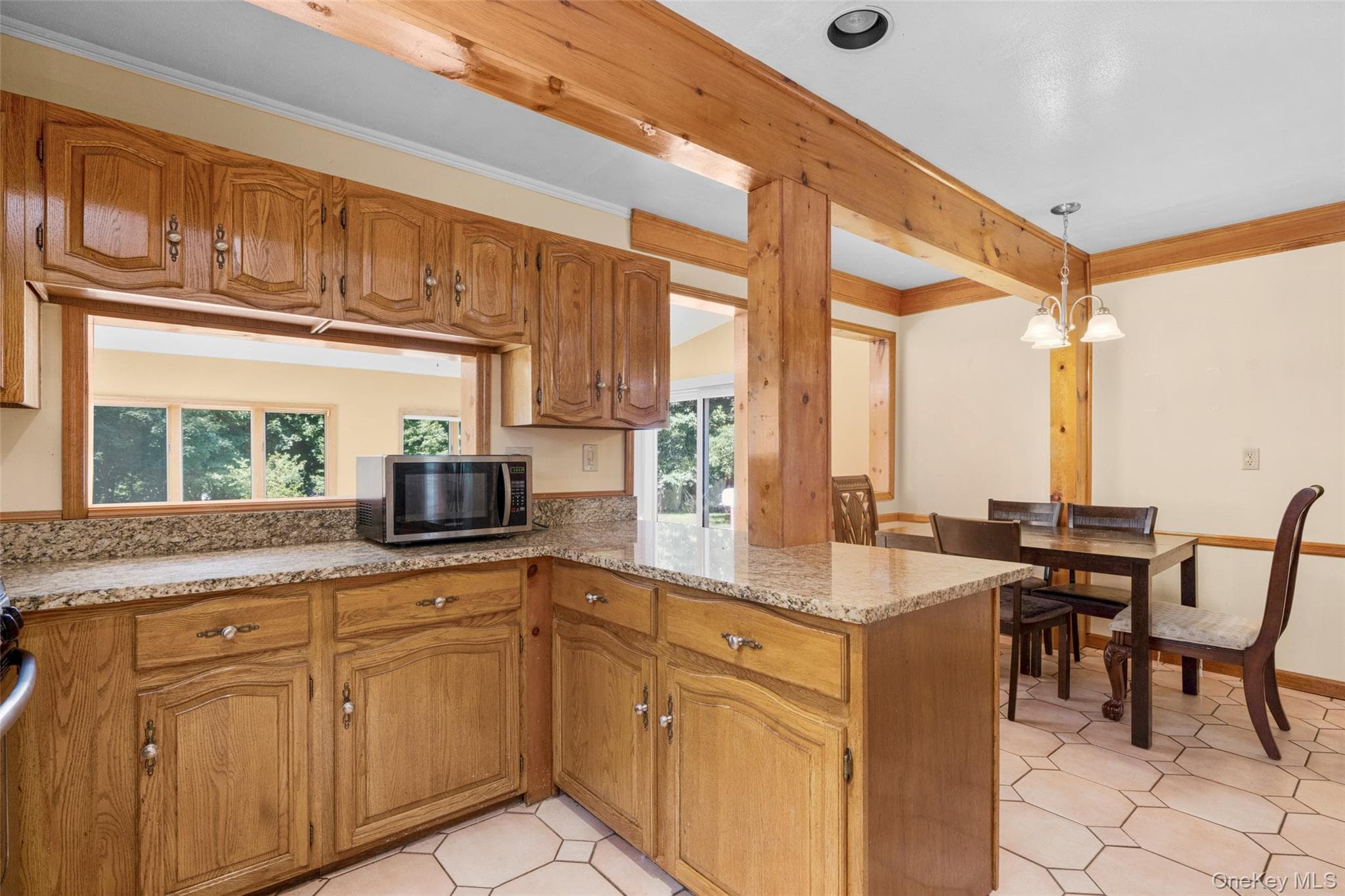208 Woodhampton Drive thumbnail 9