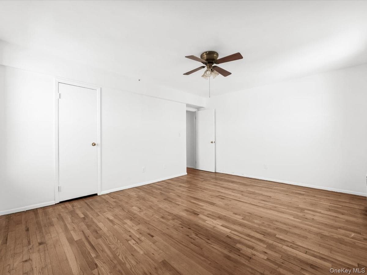 855 E Broadway Unit: 6H thumbnail 15