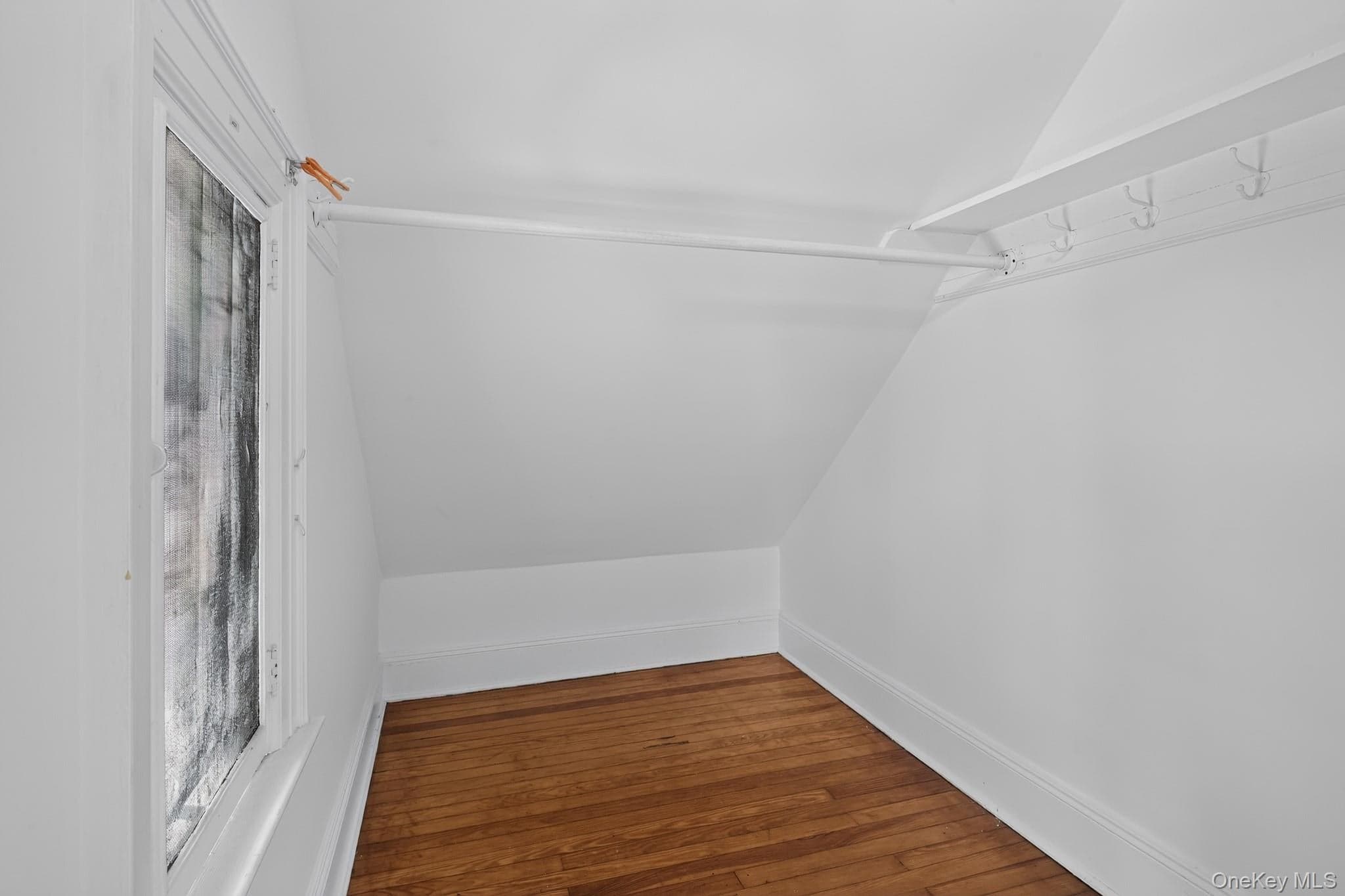 24640 Alameda Avenue thumbnail 22