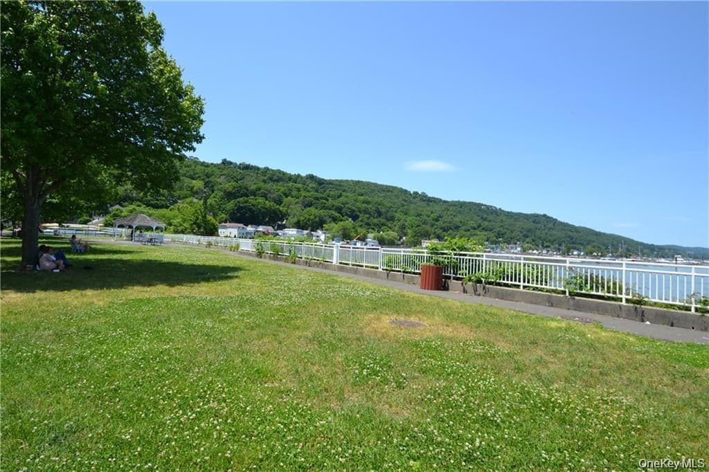 318 Harbor Cove CV Unit: 318 thumbnail 21
