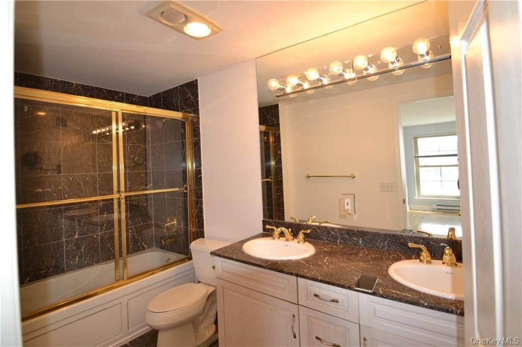 318 Harbor Cove CV Unit: 318 thumbnail 12