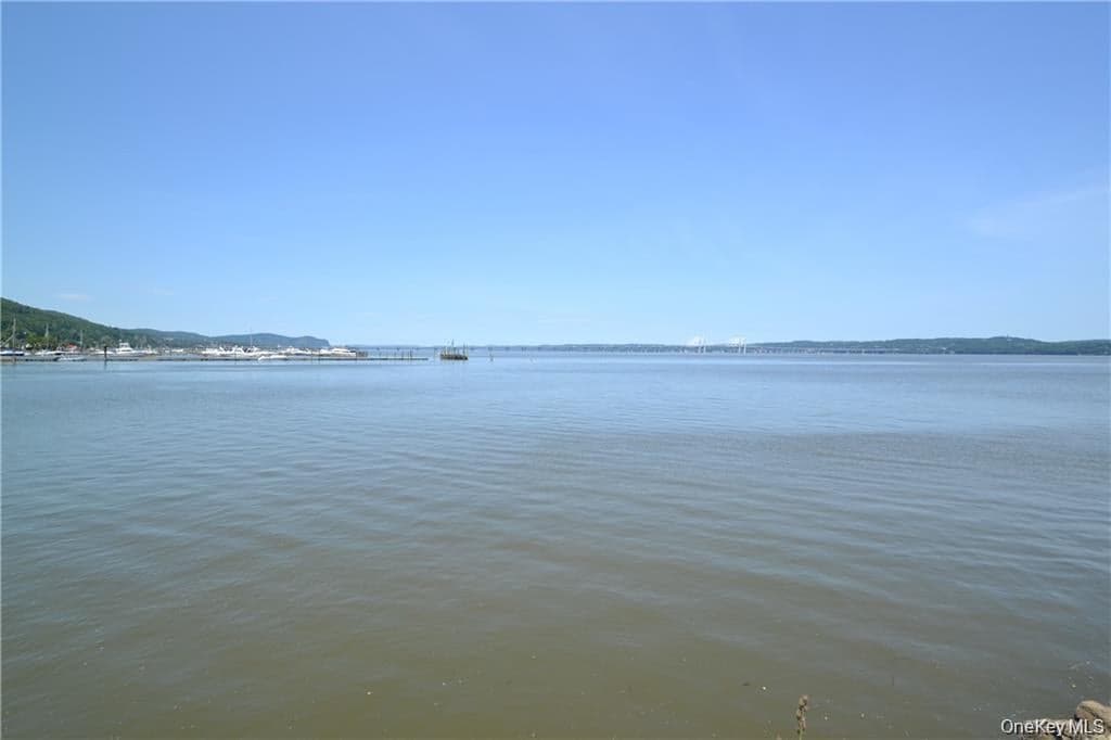 318 Harbor Cove CV Unit: 318 thumbnail 7