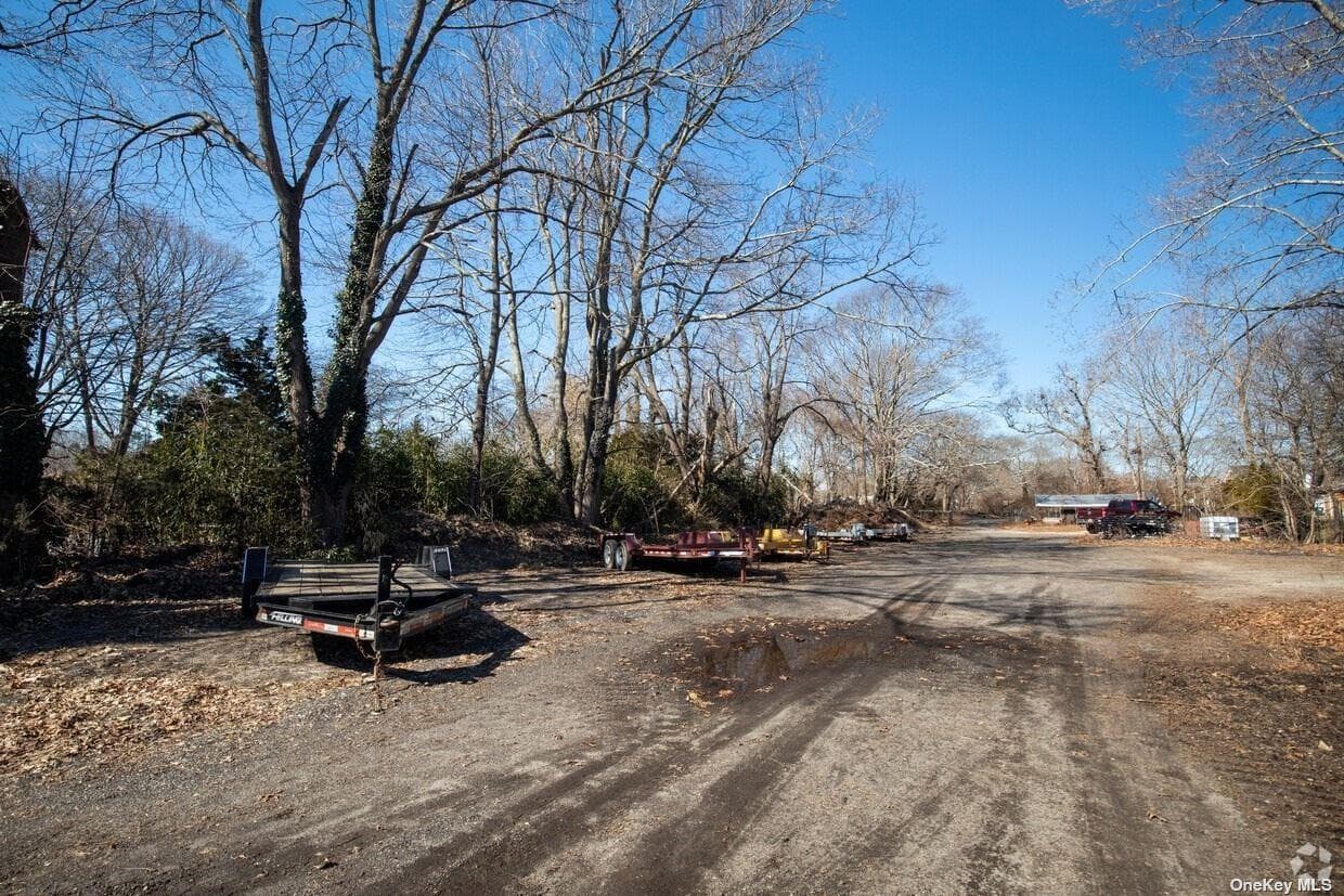 494 & 500 Montauk Highway thumbnail 4