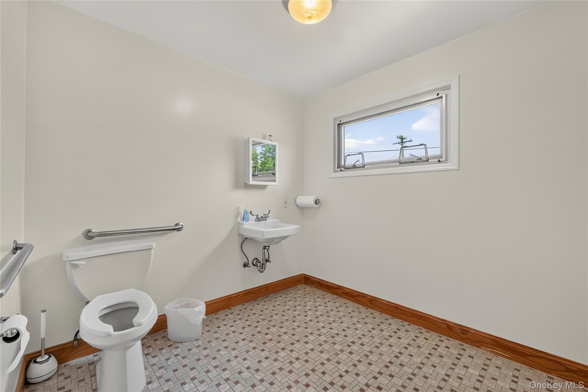 15 Kimball Avenue thumbnail 17