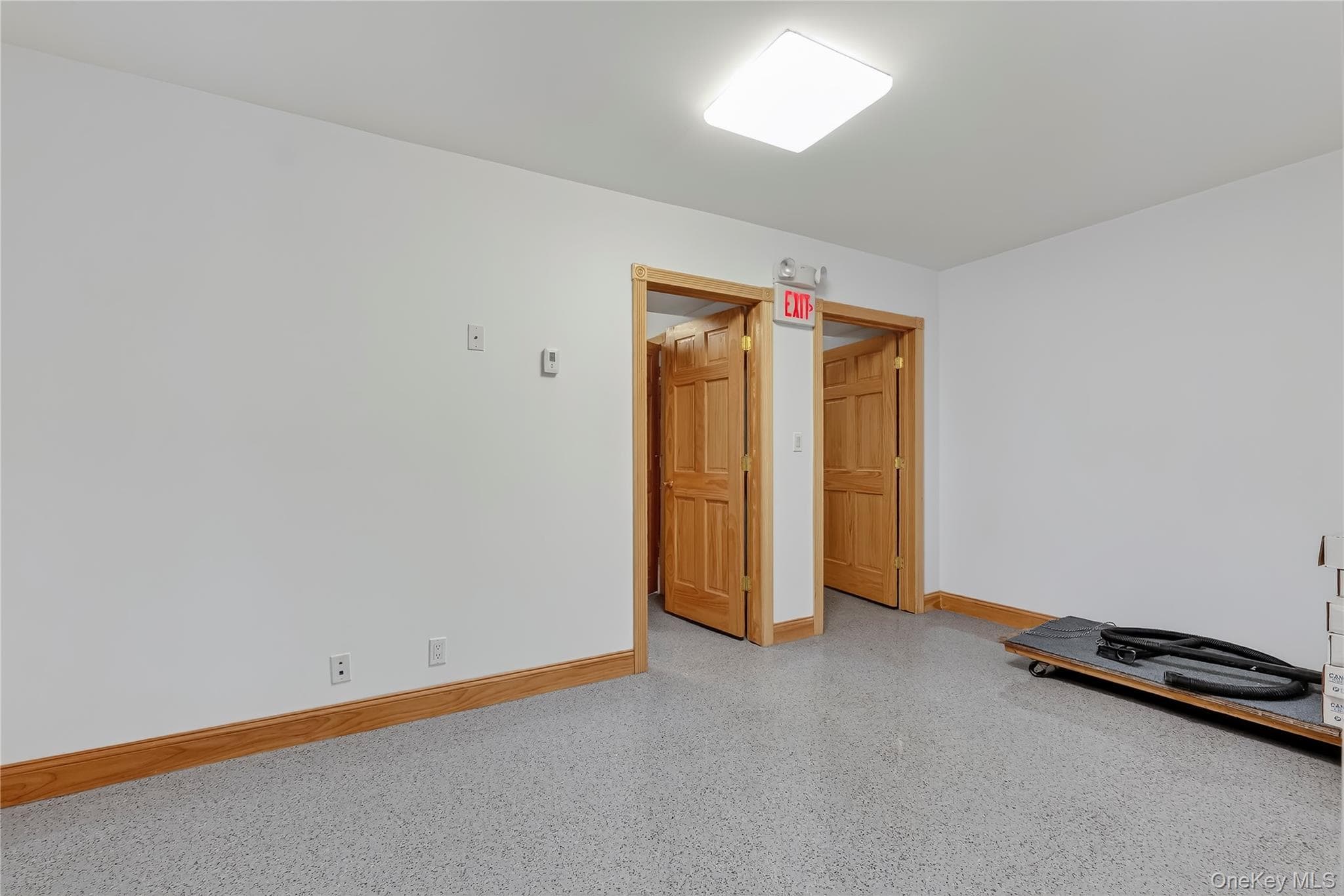 15 Kimball Avenue thumbnail 24
