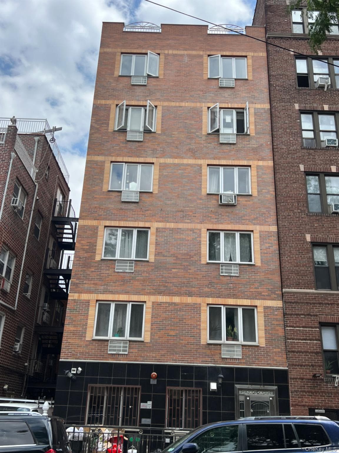 43-07 48th Street Unit: 5B, Sunnyside