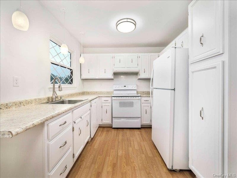 494 Sierra Vista Lane thumbnail 10