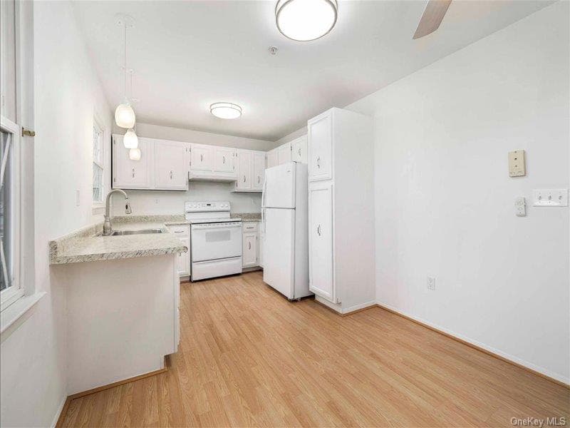 494 Sierra Vista Lane thumbnail 13
