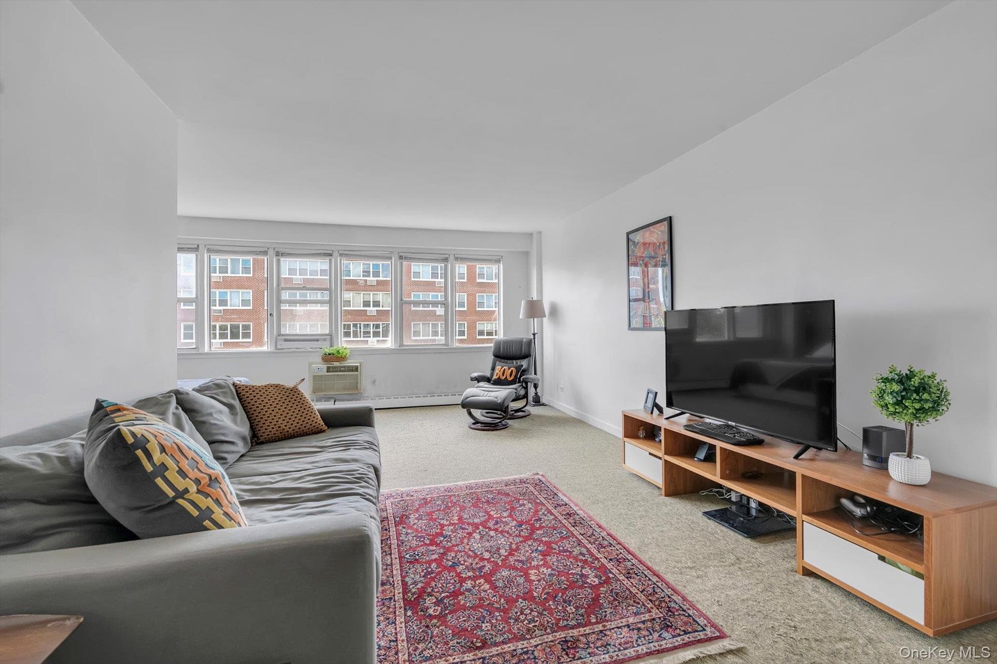 87-15 165th Street Unit: 7G thumbnail 4