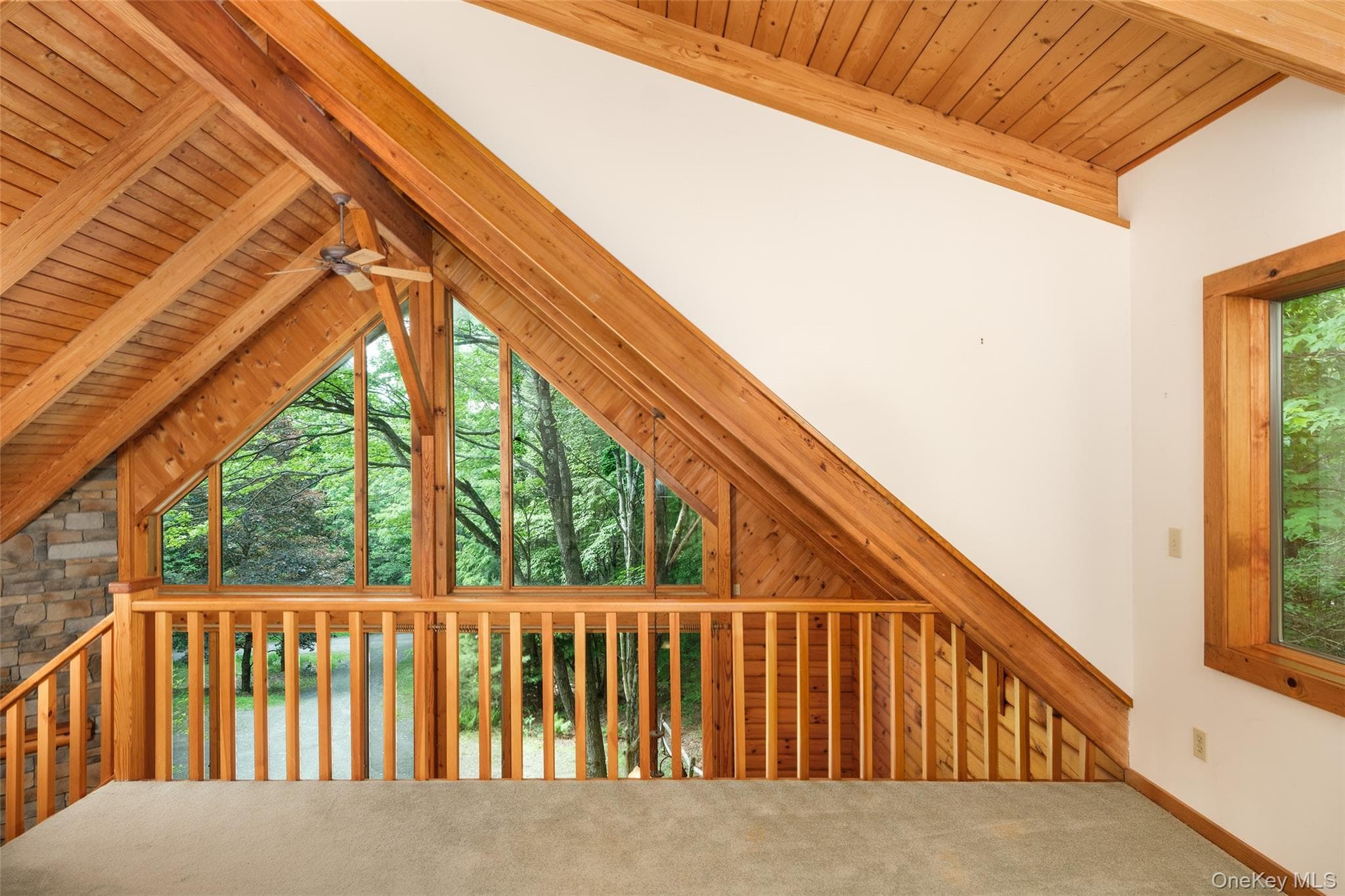 135 Sparrowhawk Lake Road thumbnail 23