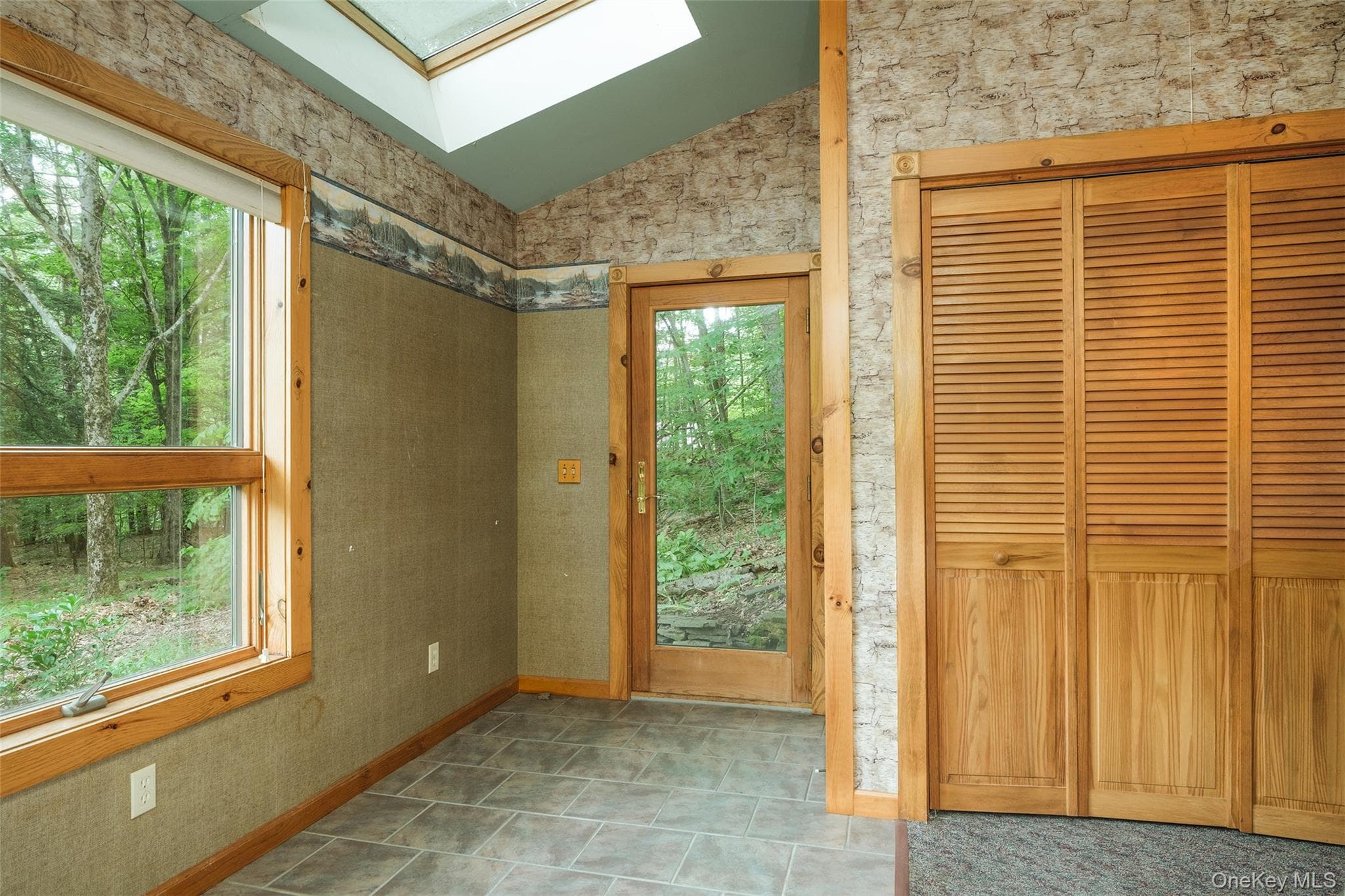 135 Sparrowhawk Lake Road thumbnail 33