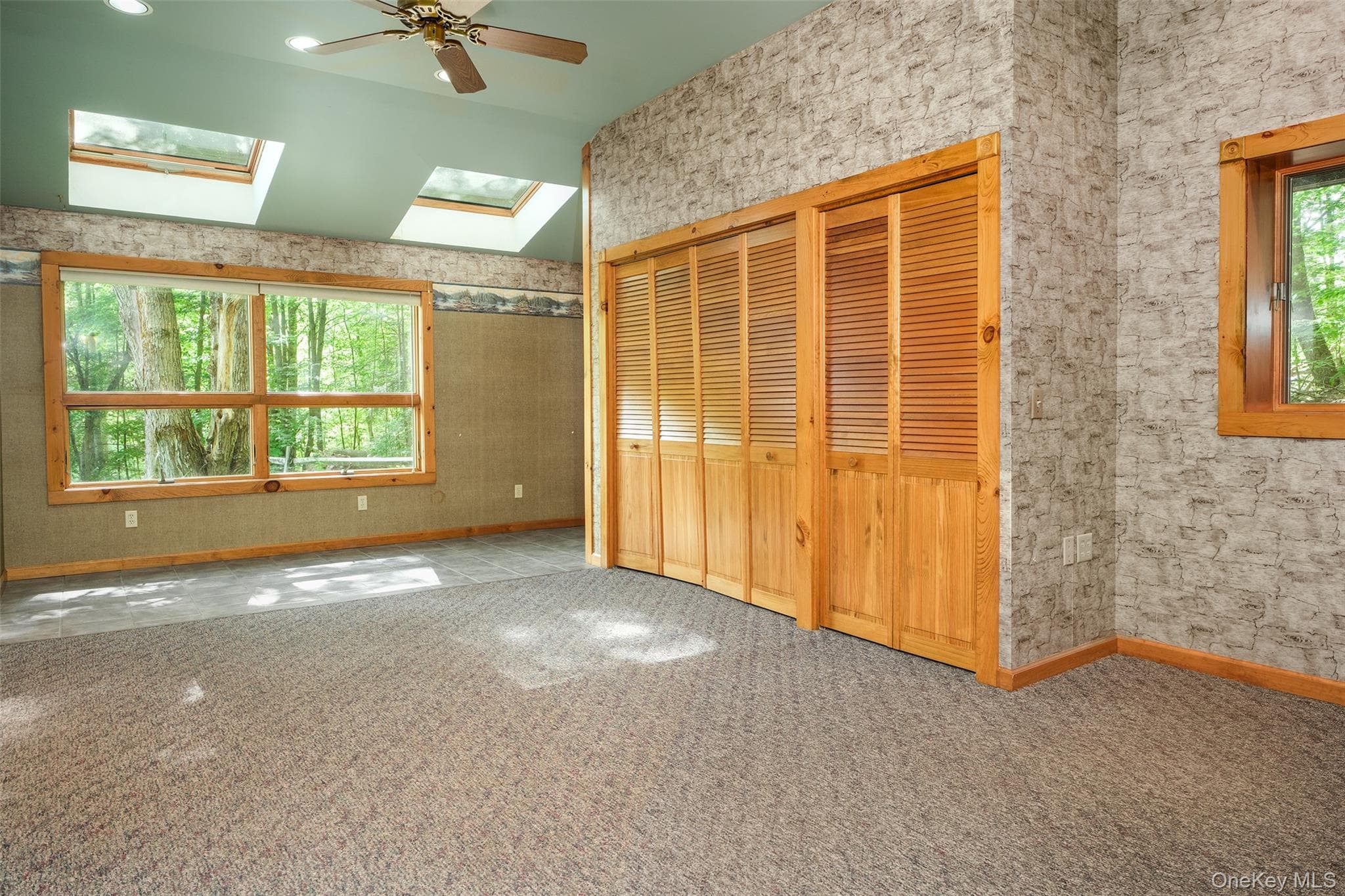 135 Sparrowhawk Lake Road thumbnail 34