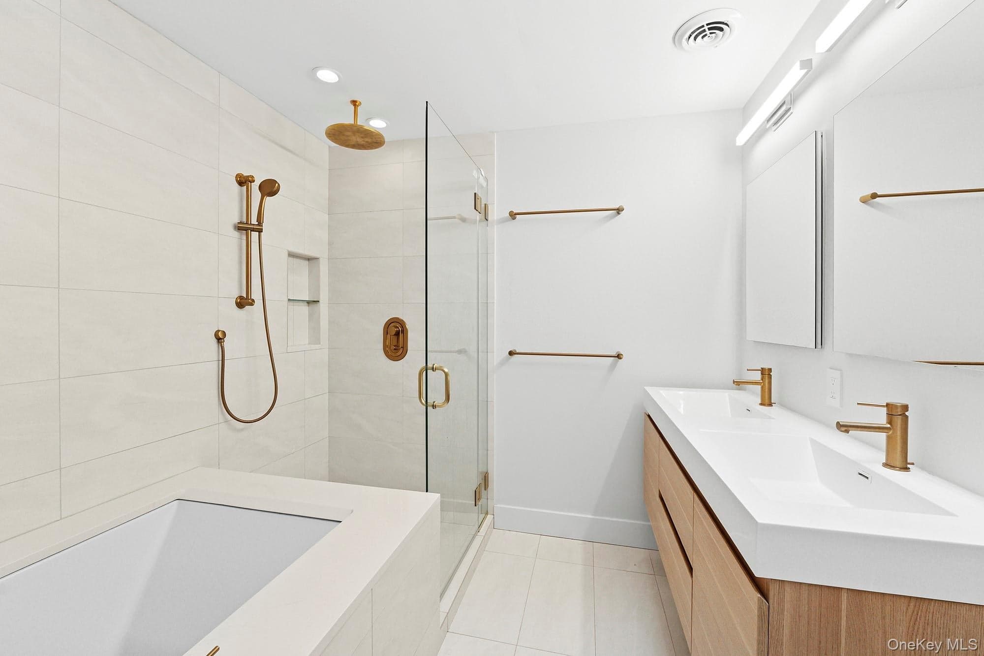 2723 Deerfield Road thumbnail 13