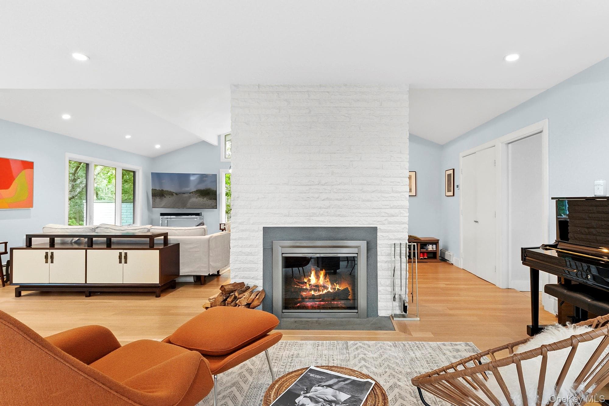 2723 Deerfield Road thumbnail 9