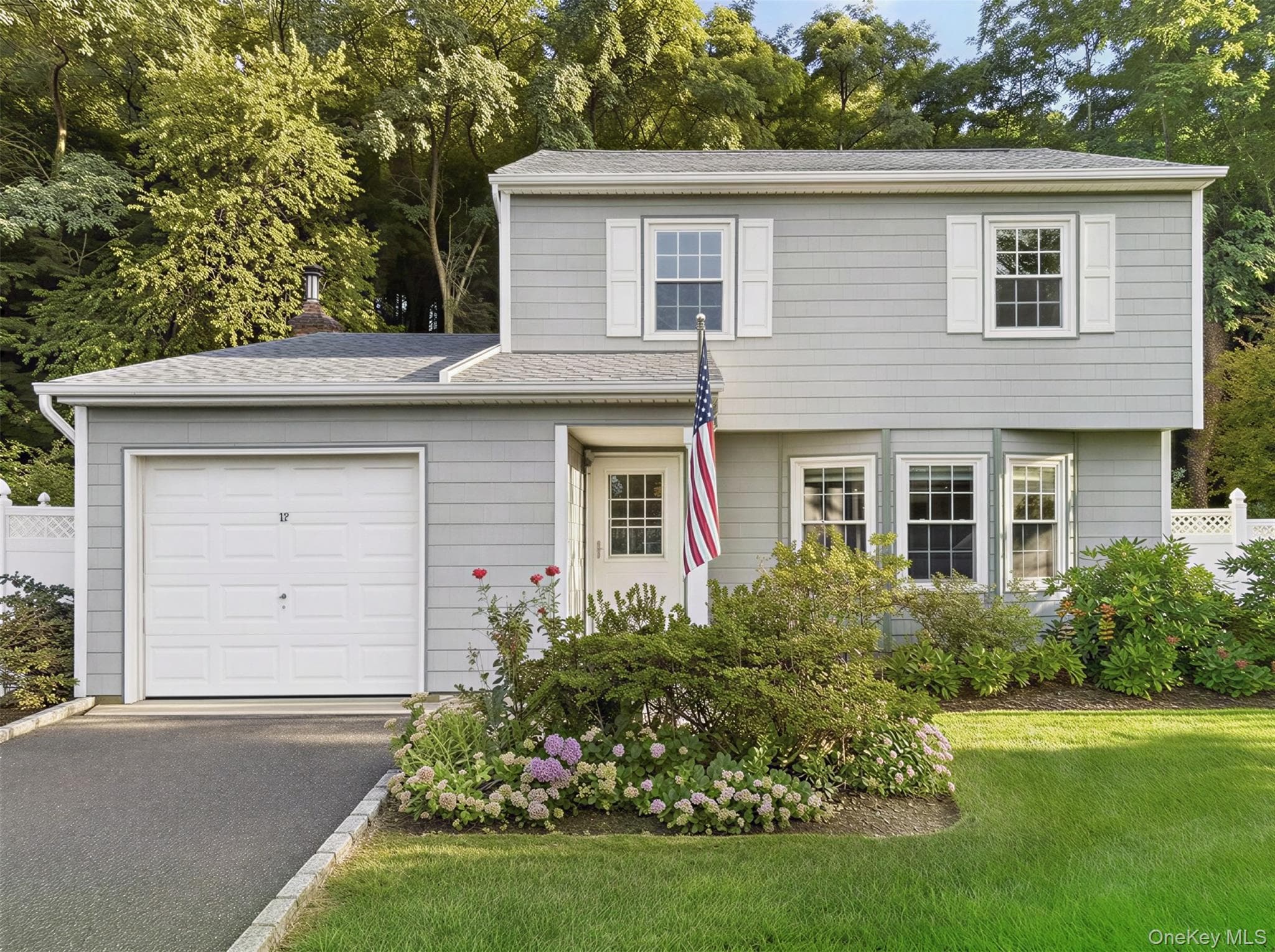 17 Harmony Lane photo 1