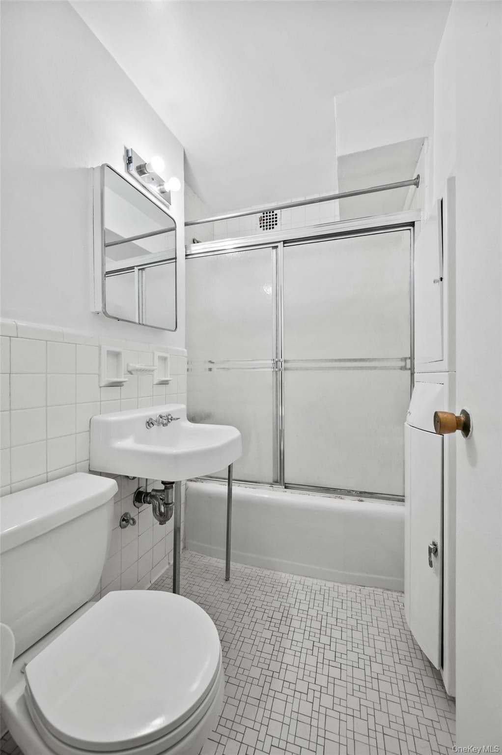 220-55 46 Avenue Unit: 5R thumbnail 13