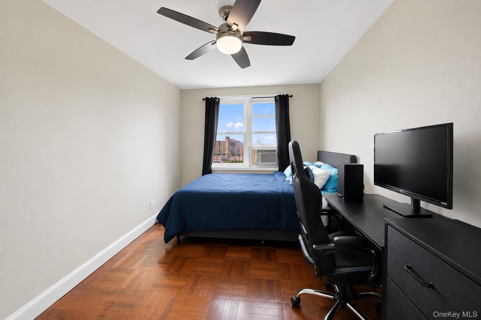 4525 Henry Hudson Parkway Unit: B1212 thumbnail 9