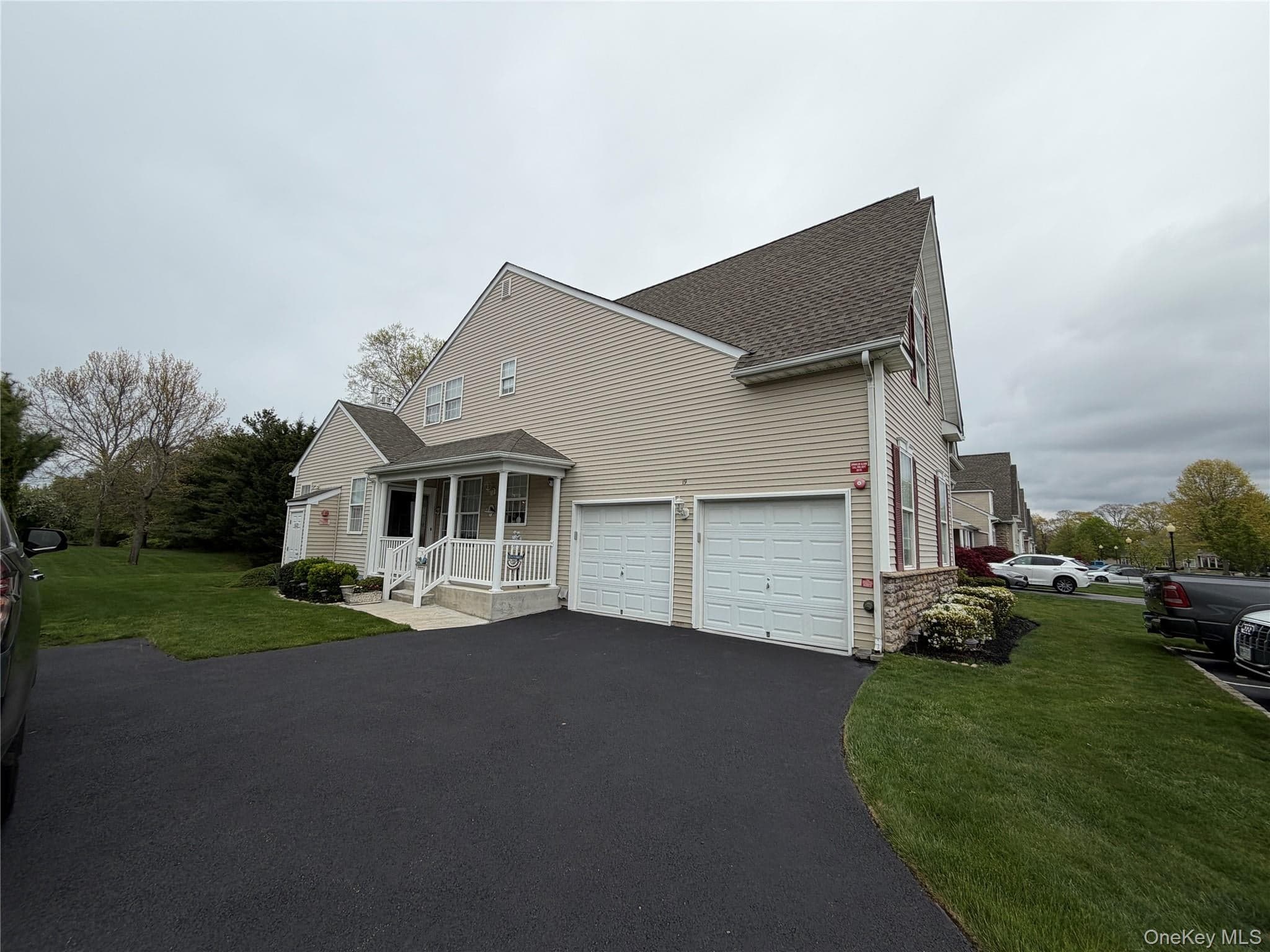 19 Meadow Pond Circle thumbnail 2