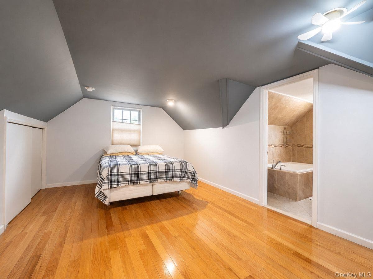 295 Ivy Avenue thumbnail 17