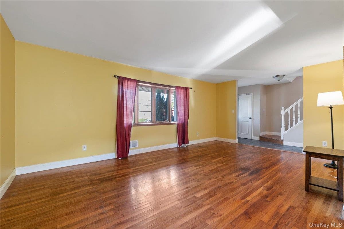 65 Genesee Drive thumbnail 5