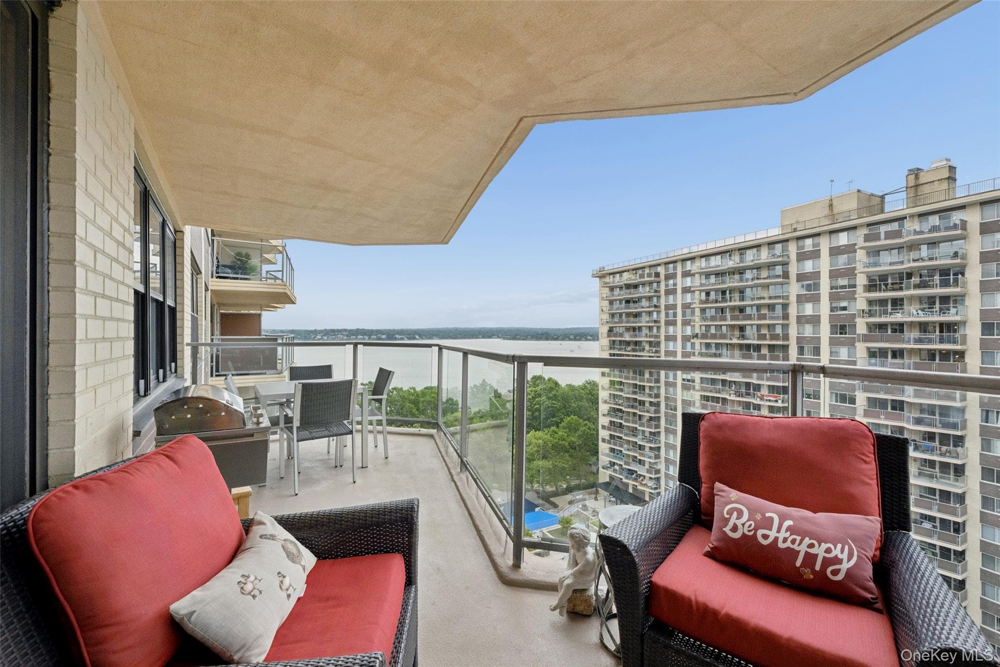 18-05 215th Street Unit: 12F, Bayside