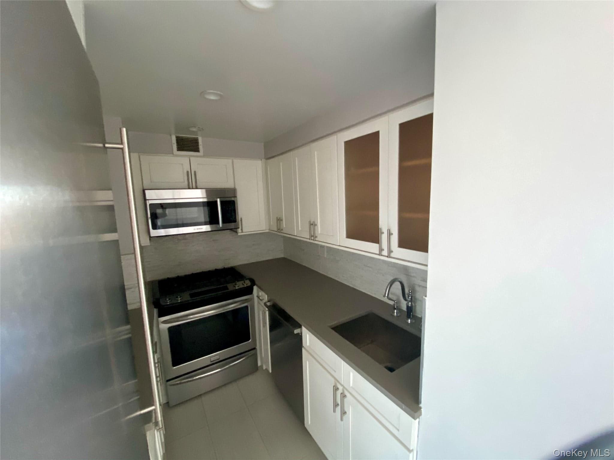 372 Central Park Unit: 20L thumbnail 11