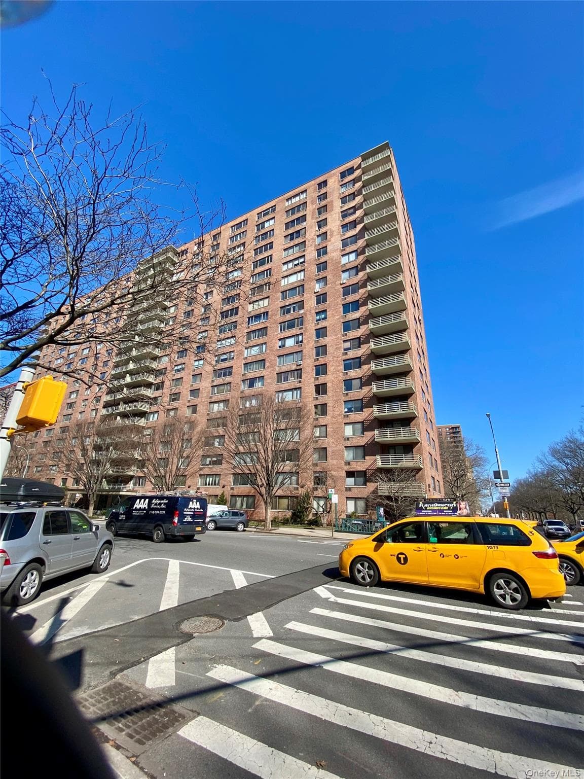 372 Central Park Unit: 20L thumbnail 3