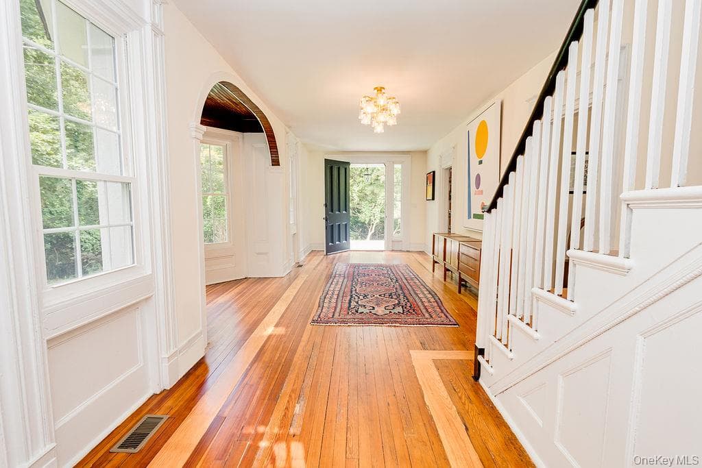 592 Landing Avenue thumbnail 7