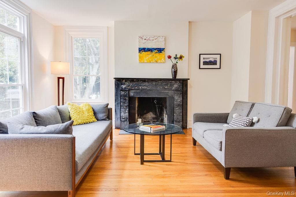 592 Landing Avenue thumbnail 11