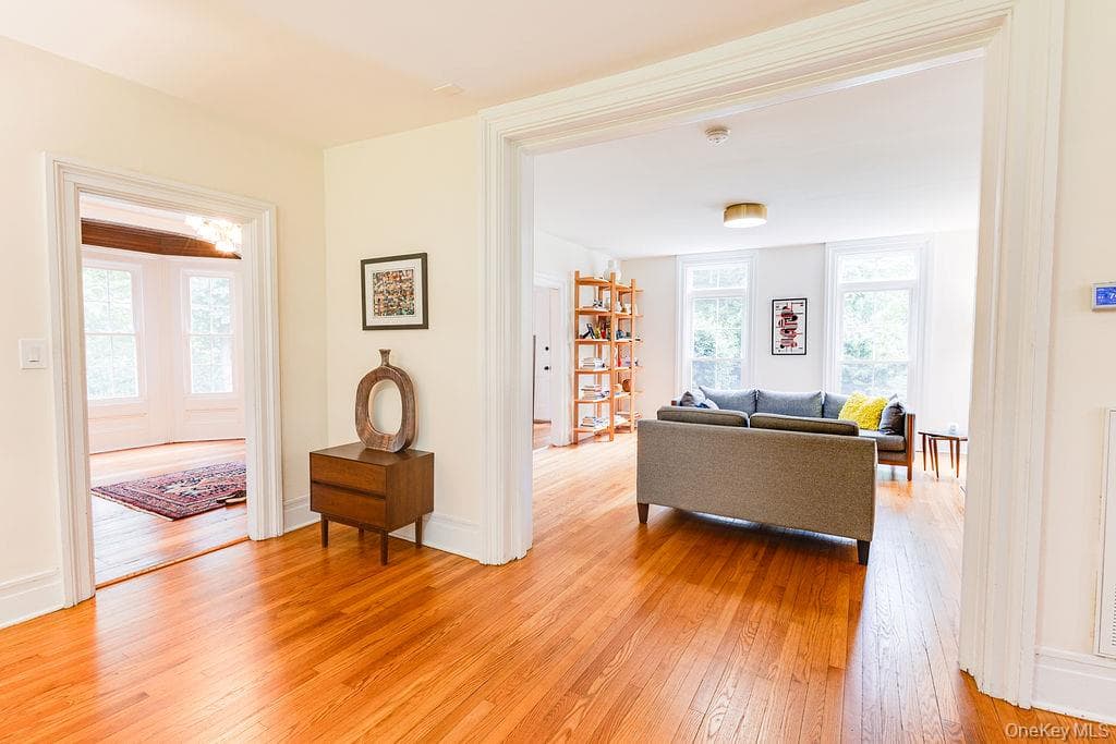 592 Landing Avenue thumbnail 14