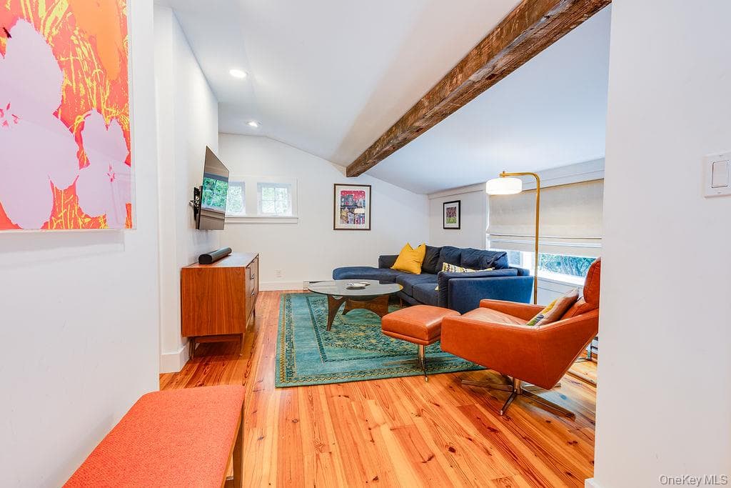 592 Landing Avenue thumbnail 23
