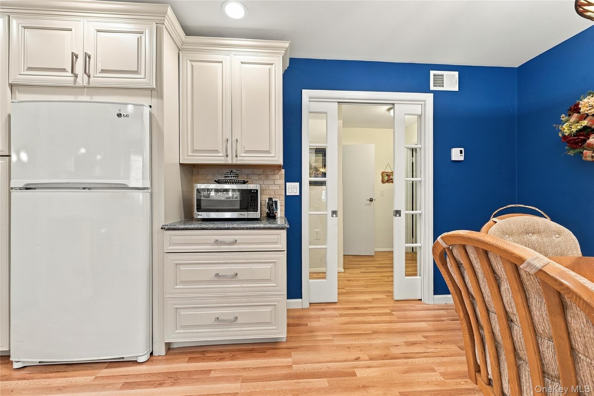 473 Stratford Lane thumbnail 12