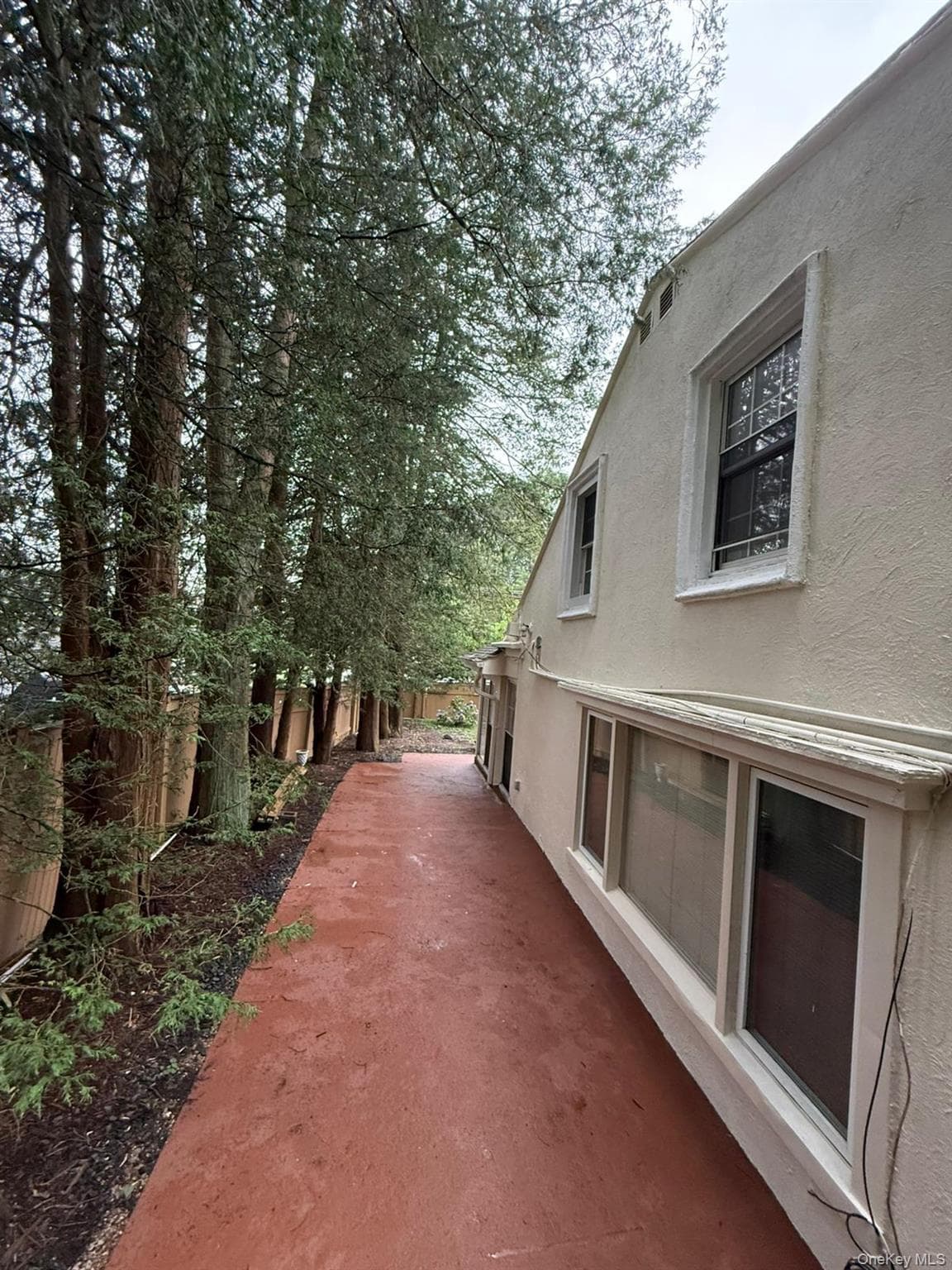 445 W Hartsdale Avenue thumbnail 9
