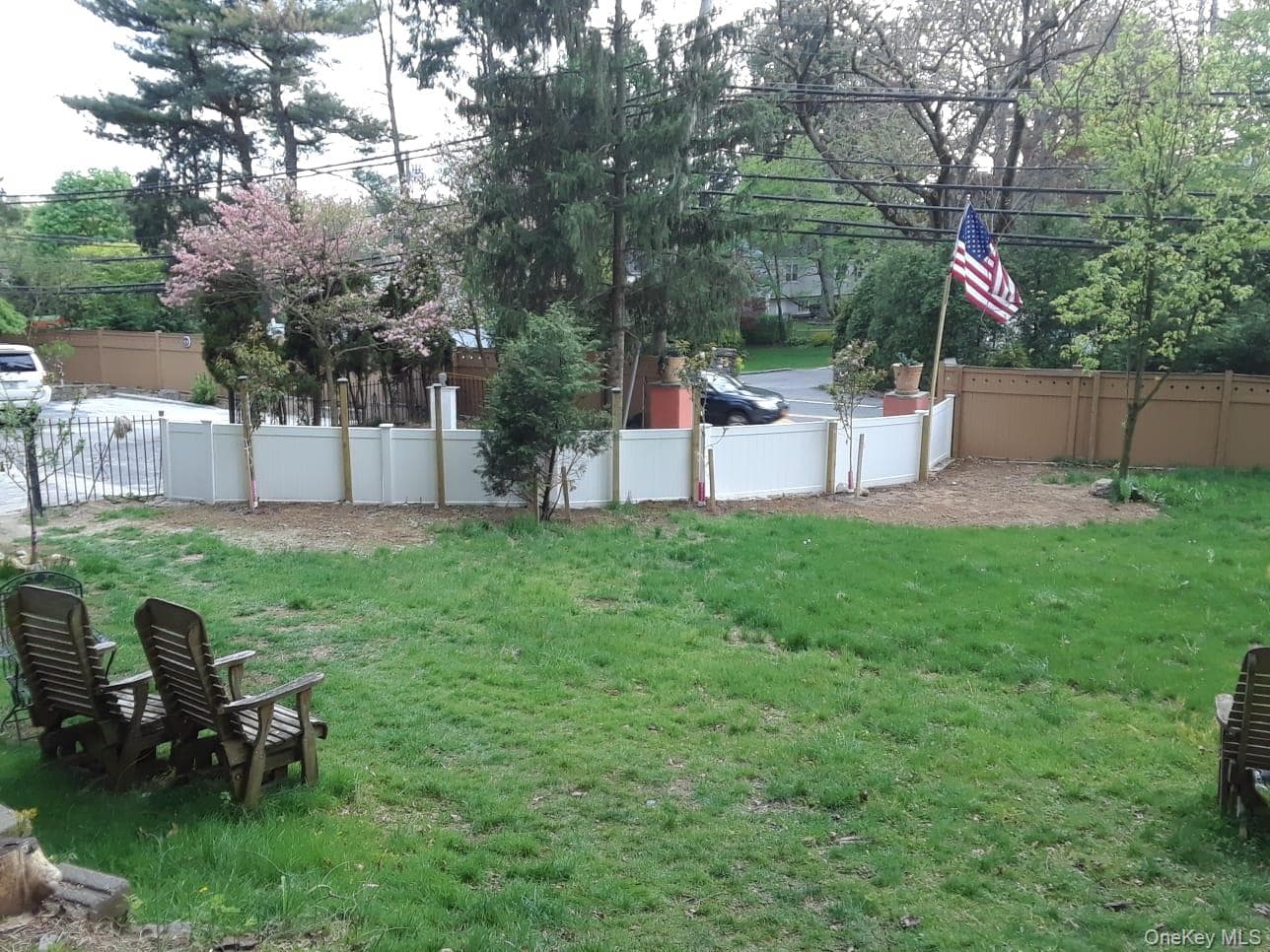 445 W Hartsdale Avenue thumbnail 17