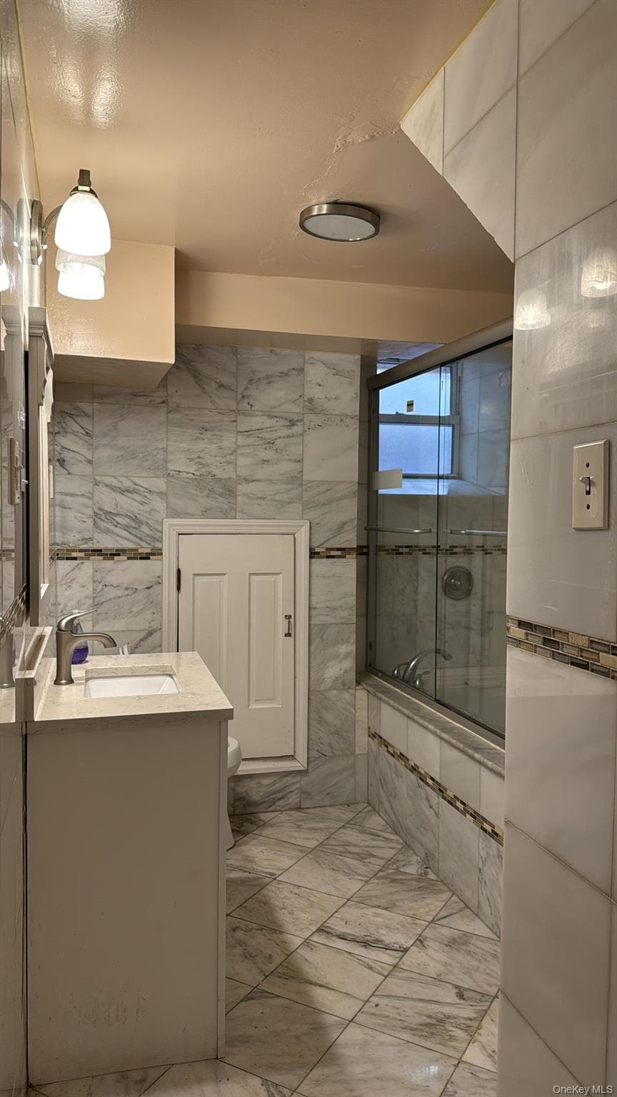 445 W Hartsdale Avenue thumbnail 28