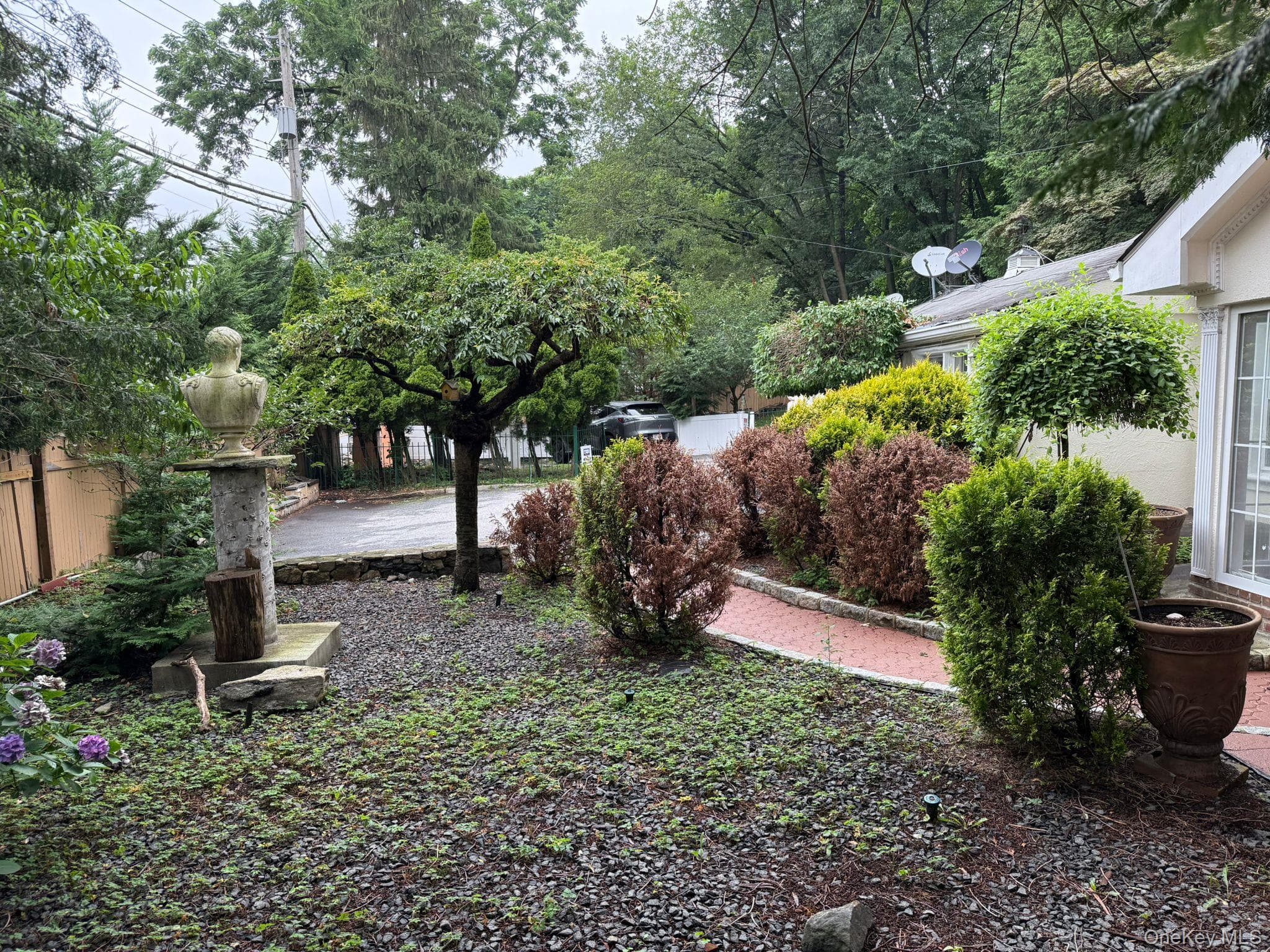445 W Hartsdale Avenue thumbnail 6