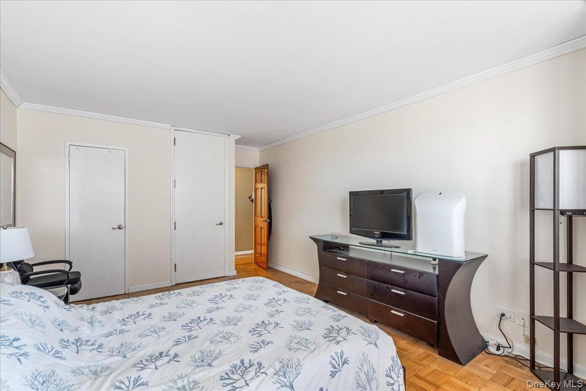 18-05 215th Street Unit: 8B thumbnail 13
