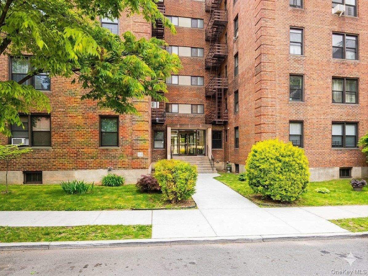 216-10 77th Avenue Unit: 3-O thumbnail 7